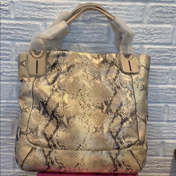 🌟 NWT- Limited Ed. Kristin Embossed Python Tote - Picture 4 of 10
